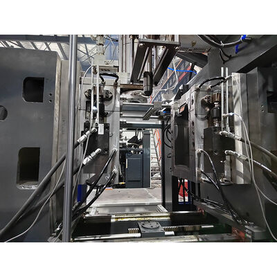 130 kg per jam output mesin extrusion blow molding untuk 10L 20L 25L 30L jerrycan botol tumpukan pelumas minyak botol minyak sawit