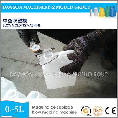 HDPE 2L 5L Oil Barrel Auto Deflashing Jerry Can Botol Air Membuat Extrusion Blow Molding Machine