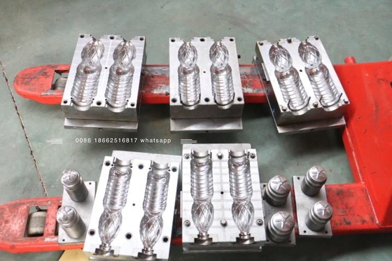 Mesin Cetakan Ledakan PET Berkecepatan Tinggi Output Tinggi